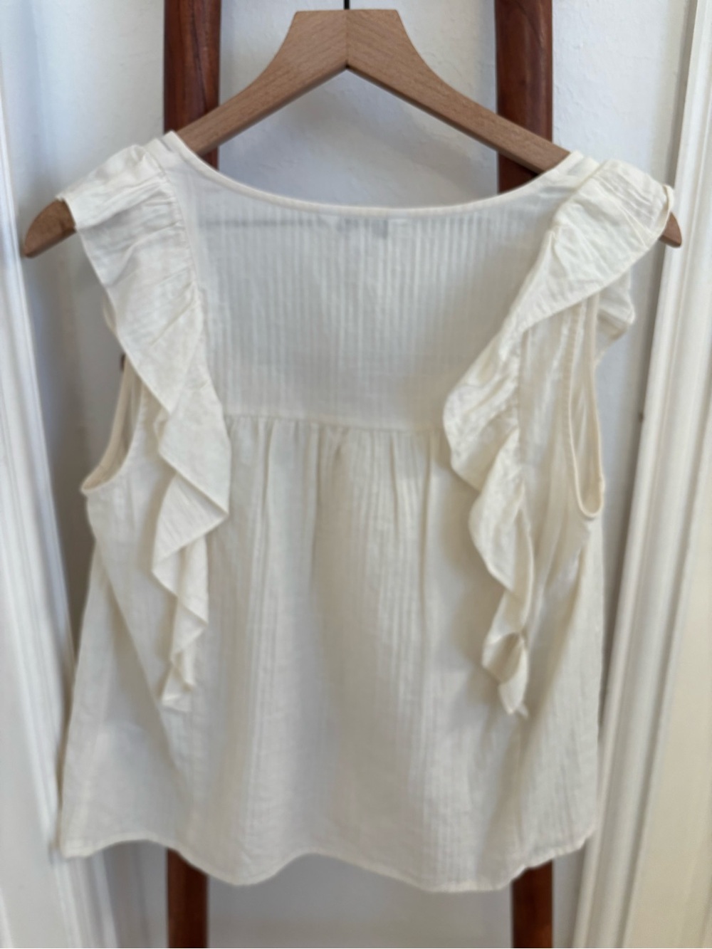 Express Cream Ruffle Front Button Tank Top - Picture 8 of 9